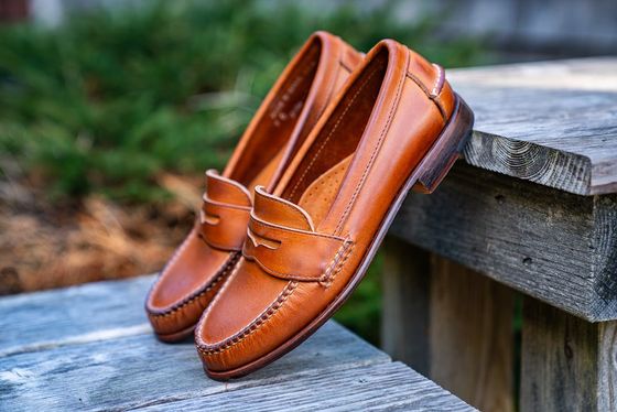 Women's Pinch Penny Loafer - Tan Labrador, view 5